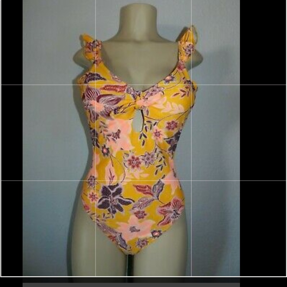 No boundaries One piece juniors swimsuit